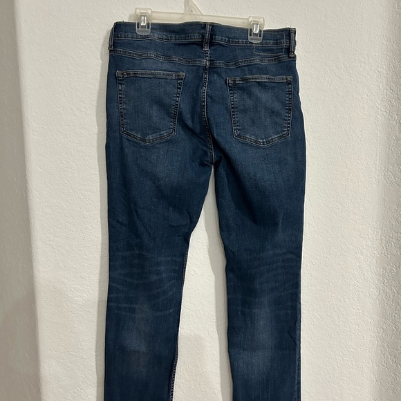 OLD NAVY • Men Slim Jeans • 34 x 30 - Picture 3 of 5